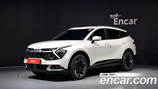 Kia Sportage 2023 — Фото 10/20