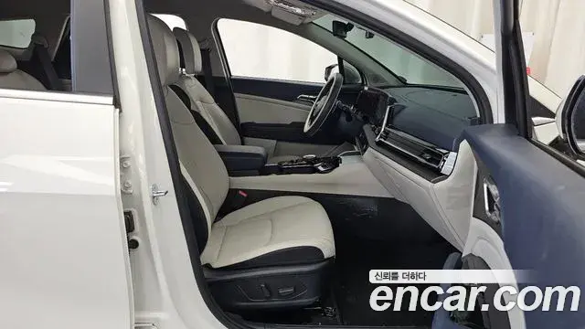 Kia Sportage 2023 — Фото 11/20