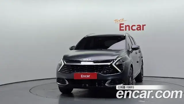 Kia Sportage 2021 — Фото 3/20
