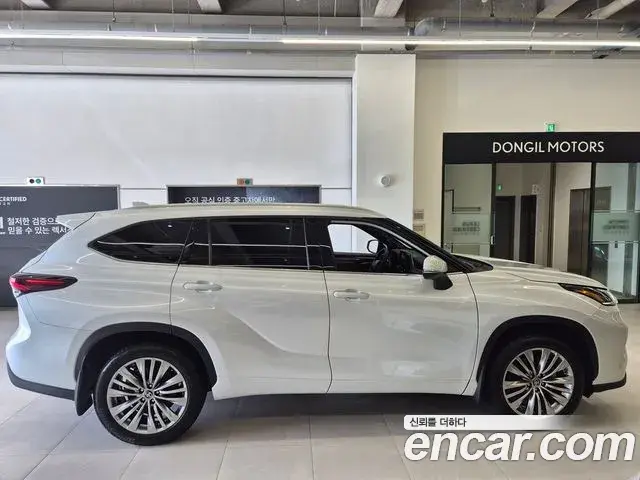 Toyota Highlander 2025 — Şəkil 9/20