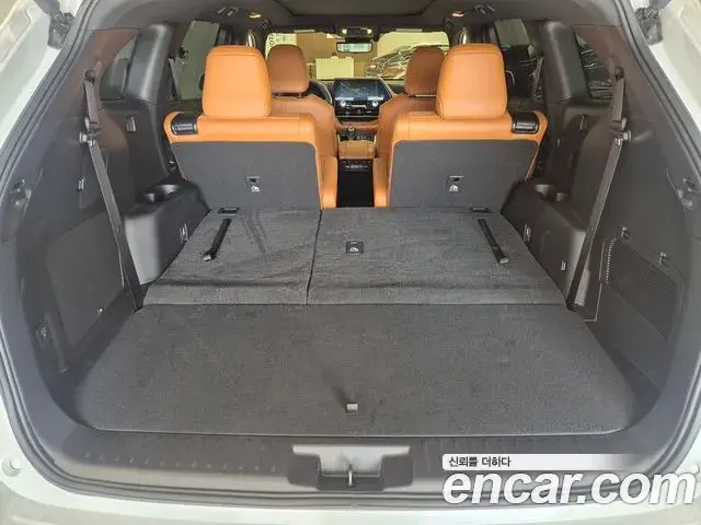 Toyota Highlander 2025 — Şəkil 10/20