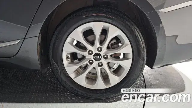 Kia K8 2022 — ფოტო 12/32