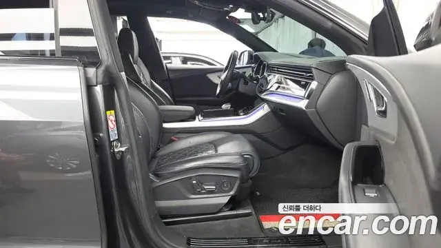 Audi Q7 2021 — Фото 11/20