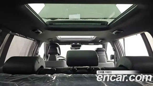 Hyundai Santa Fe 2024 — Фото 19/20