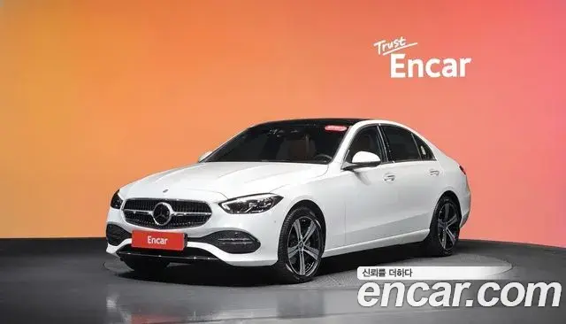 Mercedes-Benz C-Class 2026 — Фото 1/20