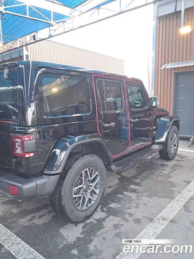 Jeep Wrangler 2022 — Фото 1/8