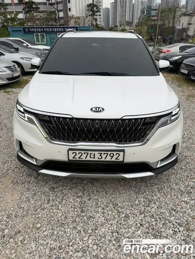 Kia Carnival 2021 — Şəkil 2/20