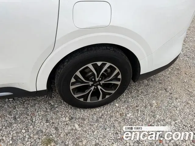 Kia Carnival 2021 — Şəkil 4/20