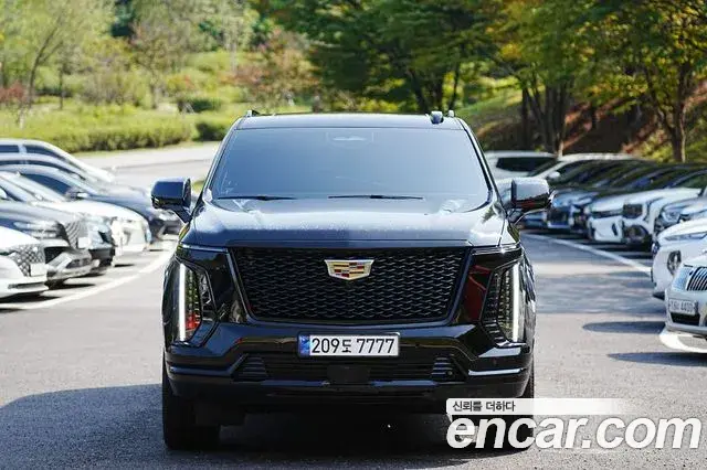 Cadillac Escalade 2025 — Photo 1/20