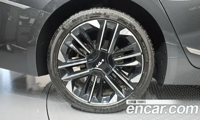 Kia K8 2025 — Photo 5/32