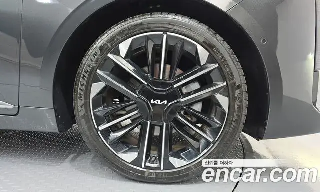 Kia K8 2025 — Photo 29/32