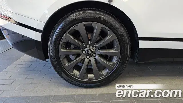 Land Rover Range Rover Velar 2019 — Şəkil 1/33