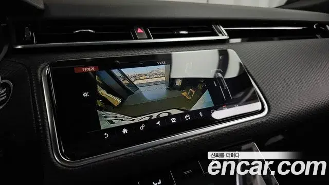 Land Rover Range Rover Velar 2019 — Şəkil 17/33