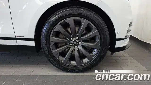 Land Rover Range Rover Velar 2019 — Şəkil 20/33