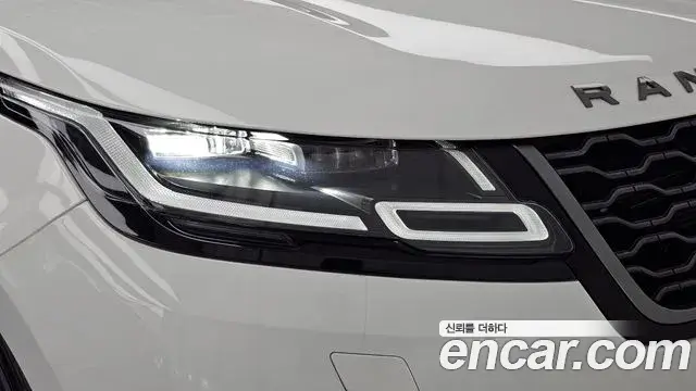 Land Rover Range Rover Velar 2019 — Şəkil 9/33