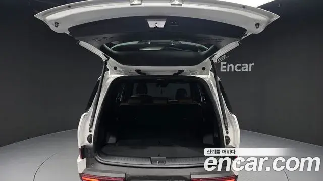 Hyundai Santa Fe 2023 — ფოტო 20/20