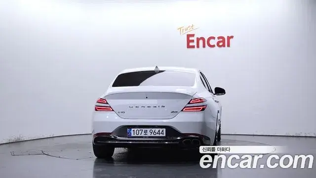 Genesis G70 2022 — ფოტო 2/30
