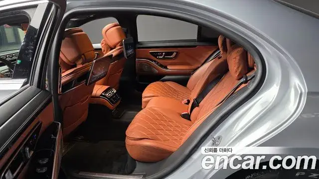 Mercedes-Benz S-Class 2021 — Photo 9/34