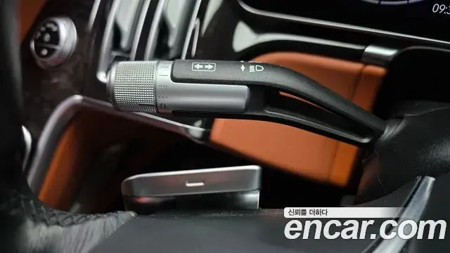 Mercedes-Benz S-Class 2021 — Photo 30/34