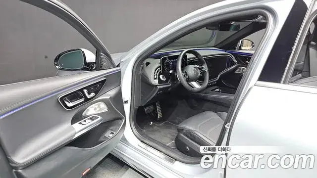 Mercedes-Benz E-Class 2024 — Фото 9/20