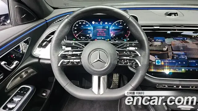 Mercedes-Benz E-Class 2024 — Фото 13/20