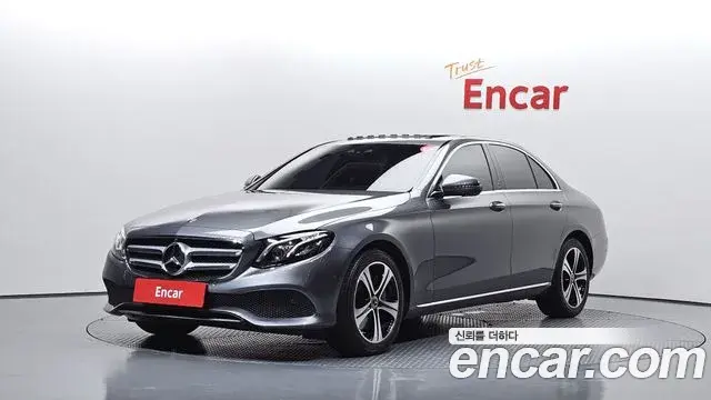 Mercedes-Benz E-Class 2018 — Фото 9/20