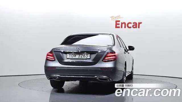 Mercedes-Benz E-Class 2018 — Фото 3/20