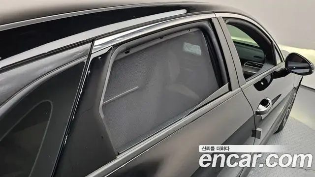 Kia K5 2023 — Şəkil 33/35