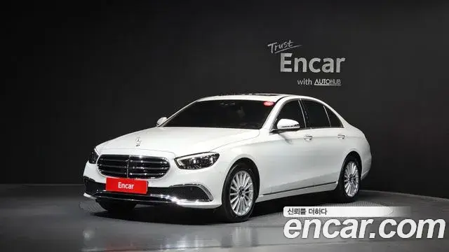 Mercedes-Benz E-Class 2021 — Фото 1/20