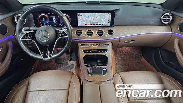 Mercedes-Benz E-Class 2021 — Фото 7/20