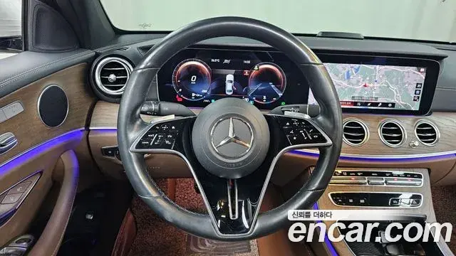 Mercedes-Benz E-Class 2021 — Фото 13/20