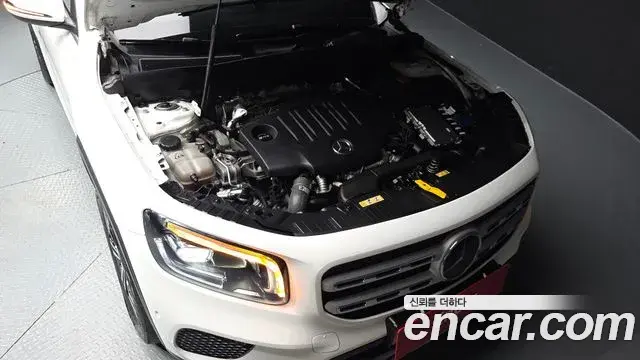 Mercedes-Benz GLB-Class 2022 — Фото 6/20