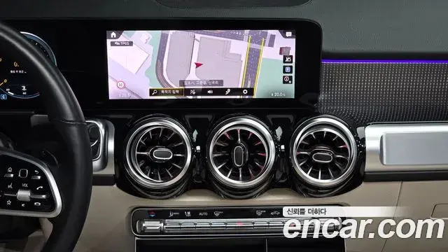 Mercedes-Benz GLB-Class 2022 — Фото 14/20
