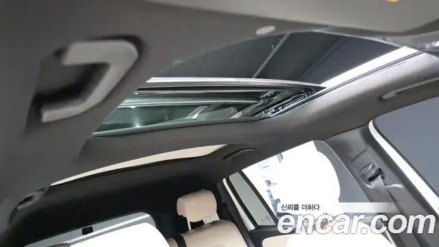 Mercedes-Benz GLB-Class 2022 — Фото 17/20