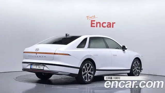 Hyundai Grandeur 2023 — Şəkil 2/20