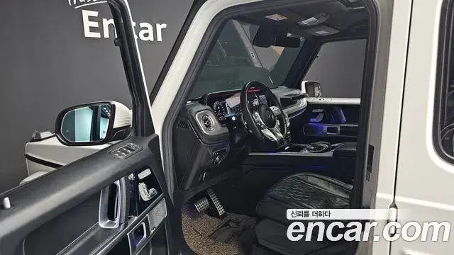 Mercedes-Benz G-Class 2020 — Photo 35/36