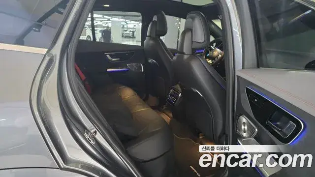 Mercedes-Benz EQE SUV 2024 — Photo 14/20