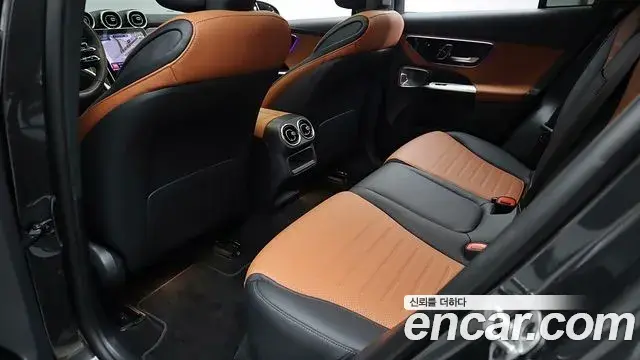 Mercedes-Benz GLC-Class 2024 — Photo 5/20