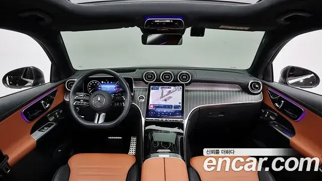 Mercedes-Benz GLC-Class 2024 — Photo 9/20