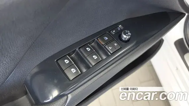 Toyota Camry 2018 — Photo 8/33