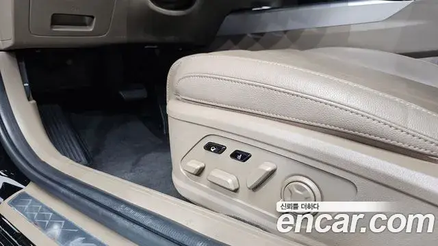 Kia K8 2022 — Photo 9/35