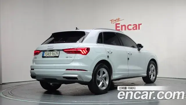 Audi Q3 2020 — Фото 2/20