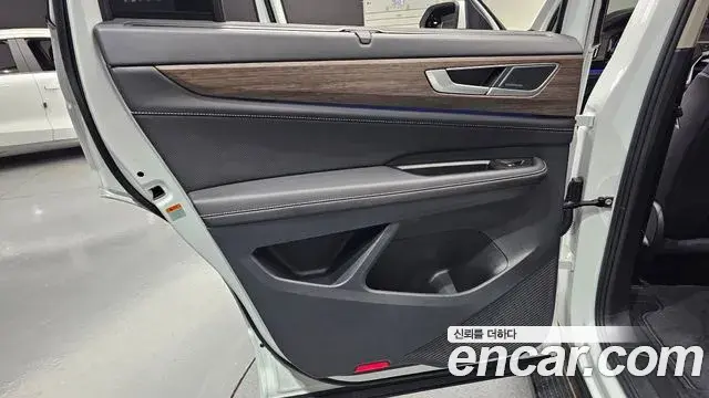 Volkswagen Atlas 2025 — ფოტო 18/31