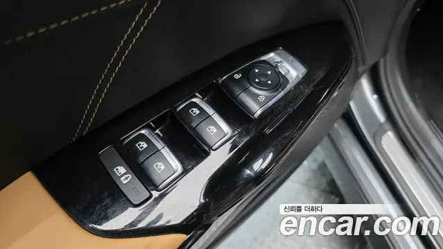 Kia K5 2022 — ფოტო 15/32