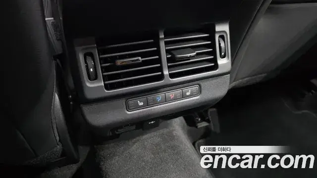 Land Rover Range Rover Evoque 2026 — Şəkil 19/33