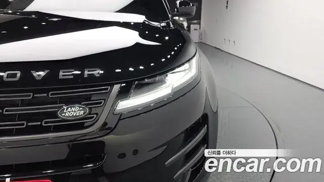 Land Rover Range Rover Evoque 2026 — Şəkil 18/33
