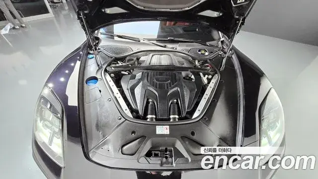 Porsche Panamera 2024 — ფოტო 18/20