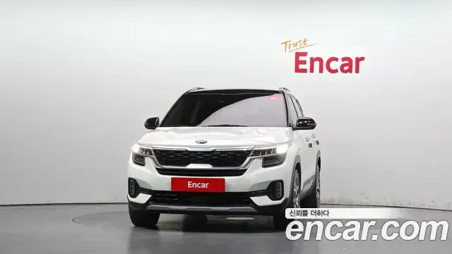 Kia Seltos 2019 — Фото 3/20