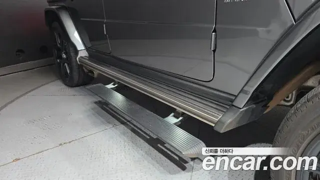 Mercedes-Benz G-Class 2024 — ფოტო 34/35