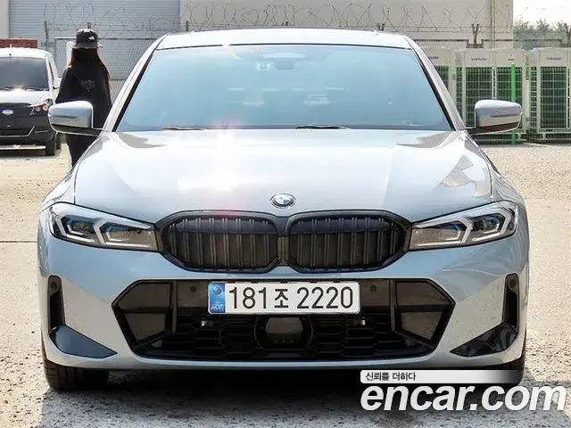 BMW 3 Series 2025 — Photo 9/20